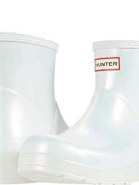 Hunter Women’s Iridescent Short Rain Boots in Pearl White